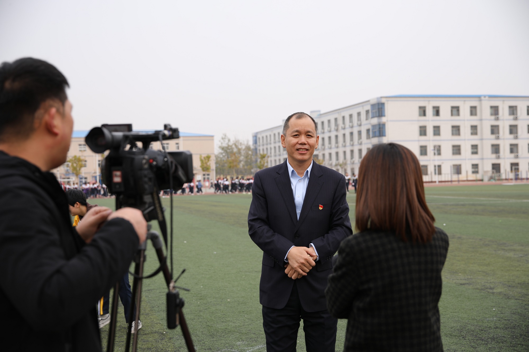 “多一张笑脸  多一份希望”携手同行，共筑未来| 万搏买球走进青县一中